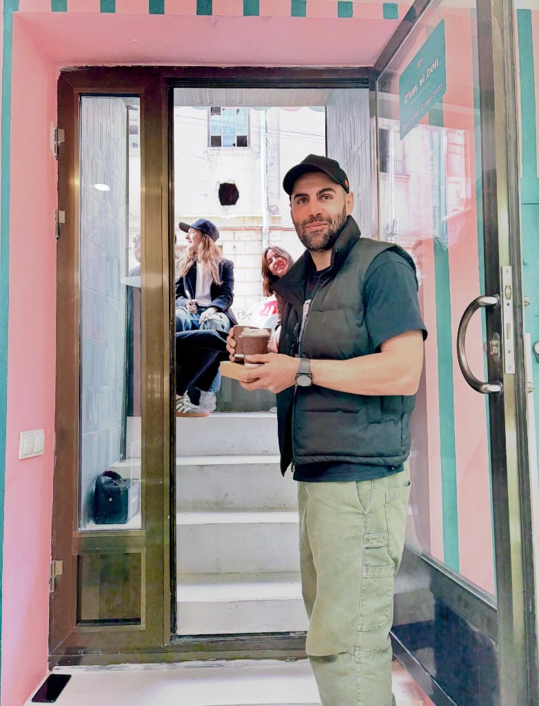 C'est si bon Cafe Entrance